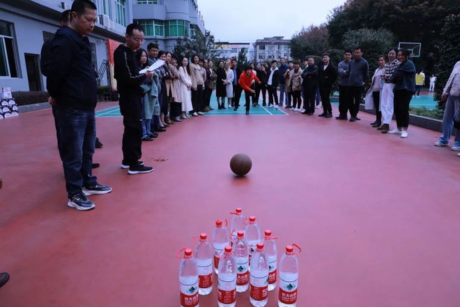 怎样练习直臂投篮_直臂投篮视频_直臂投球