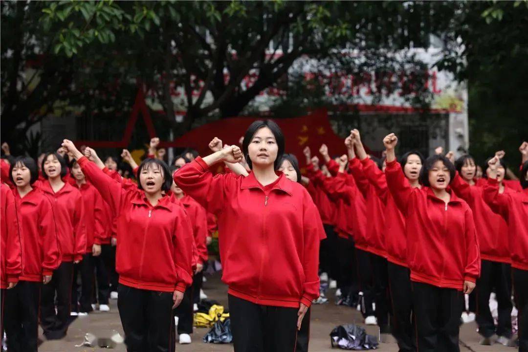 日常生活中的科学阅读答案_日常英雄阅读答案杨照_君子三畏阅读答案杨淼