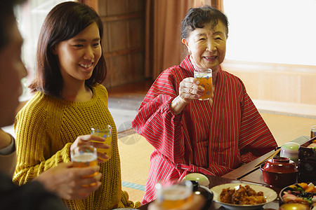 日本人过春节_日本人过春节吗_日本过农历春节