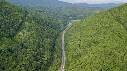 掌上穿越火线登录失败-掌上穿越火线登录界面卡住，用户遭遇难题，官方回应模糊引不满